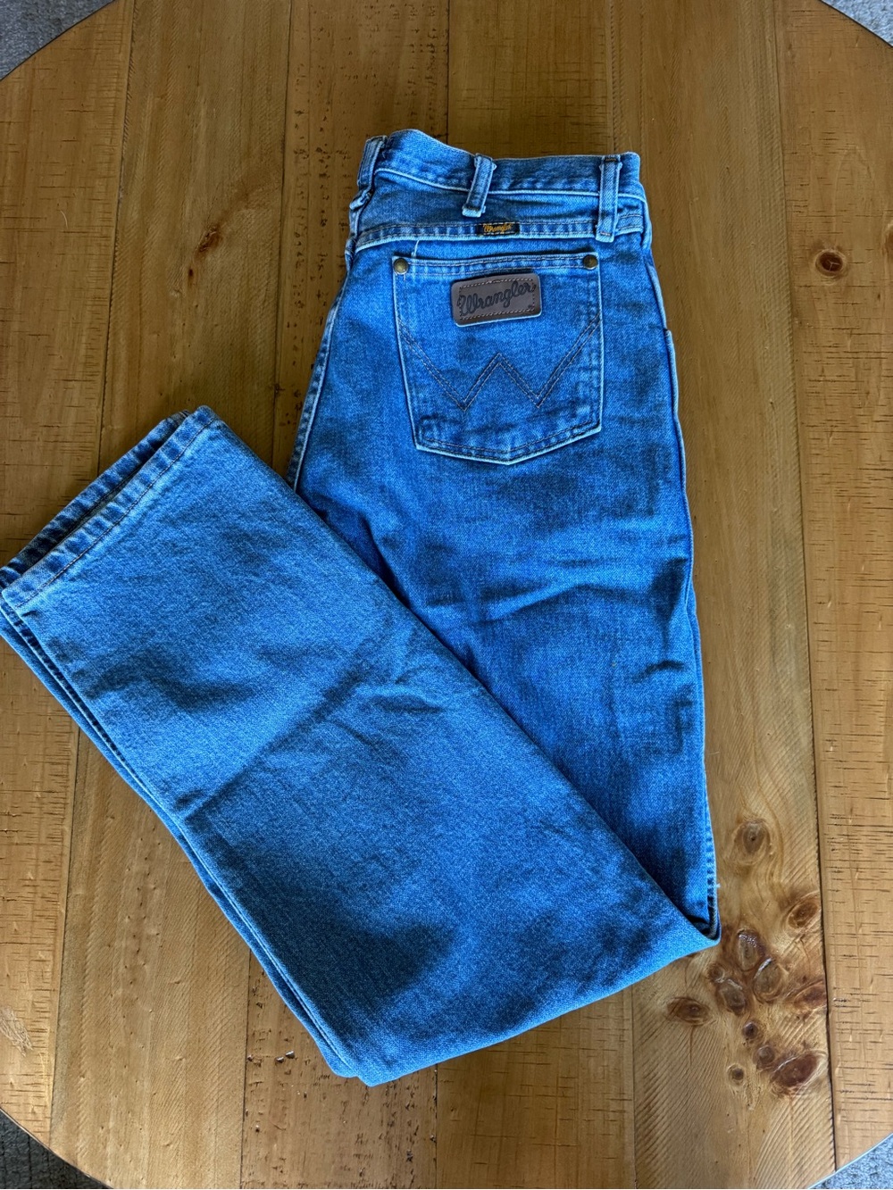 Wrangler Men’s Medium Blue Straight-Leg Jeans